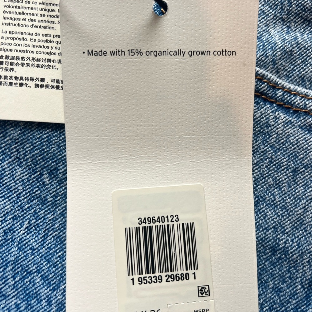 Levi's Women's Light Blue Straight Leg Jeans - Picture 5 of 5